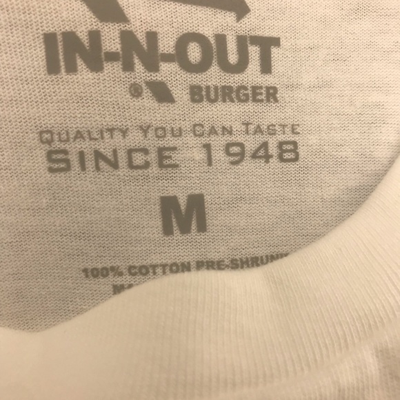 In & Out burger white fresh new year 2021 size Medium - Picture 4 of 6